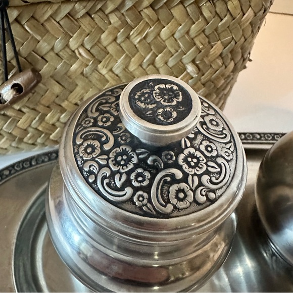 Vintage 1970’s Oneida 18/8 Stainless Steel Sugar & Creamer Set w Tray - Picture 2 of 13